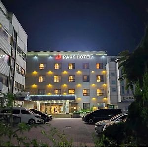 Goodstay Andong Park Hotel